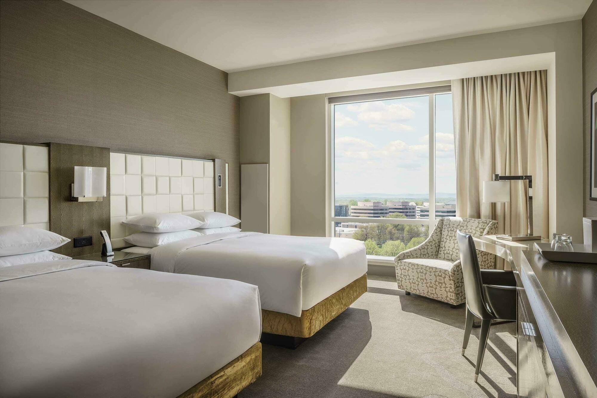 Hotel Hyatt Regency Tysons Corner Center Exterior foto